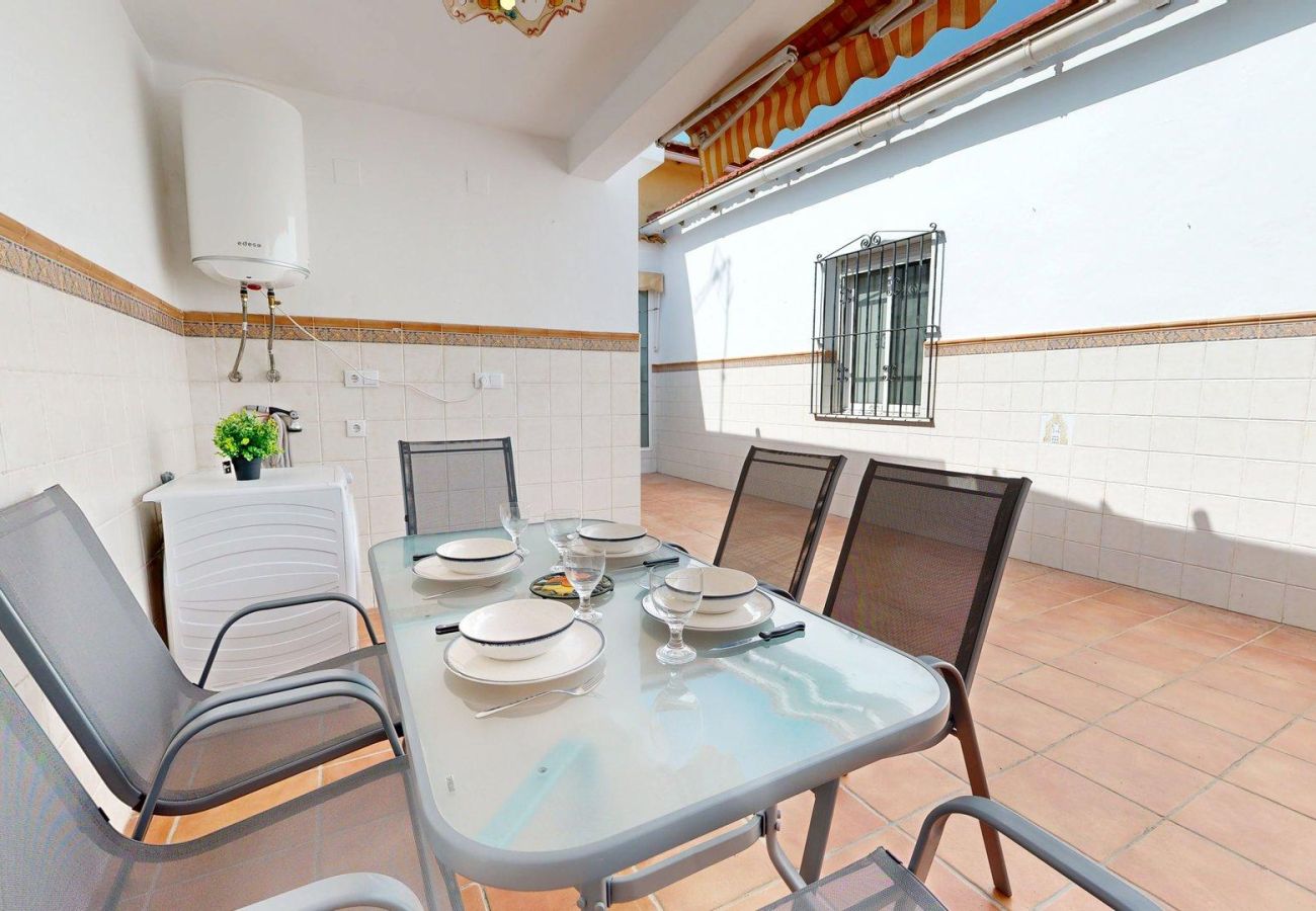 Casa adosada en Alicante - Beautiful & Charming House in Alicante