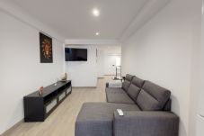 Apartment in Alicante / Alacant - Large & Relaxing City Home 
