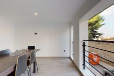 Apartment in Alicante / Alacant - Large & Relaxing City Home 
