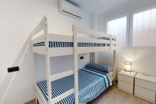 Apartment in Alicante / Alacant - Large & Relaxing City Home 