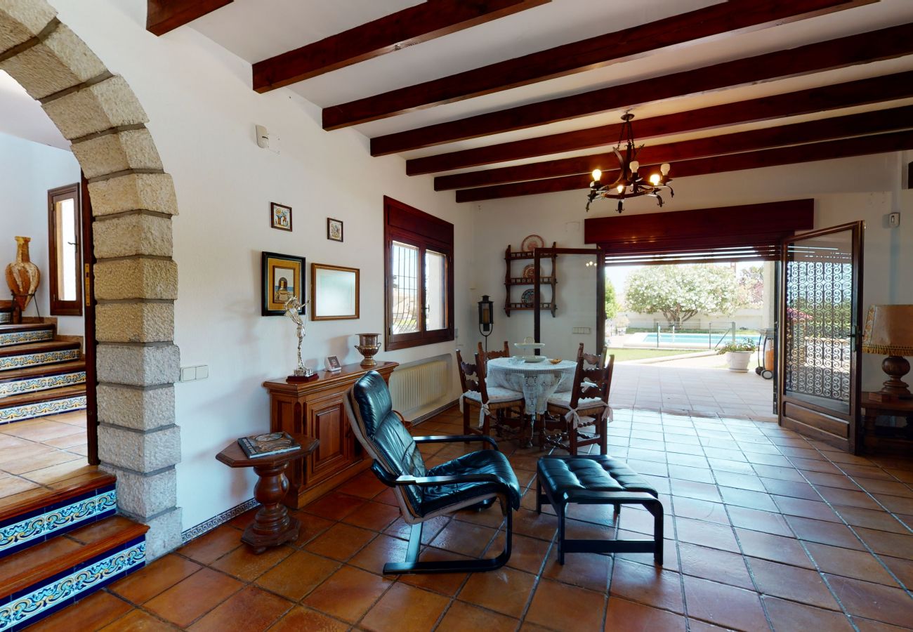 Chalet in Novelda - Family Rustic Villa