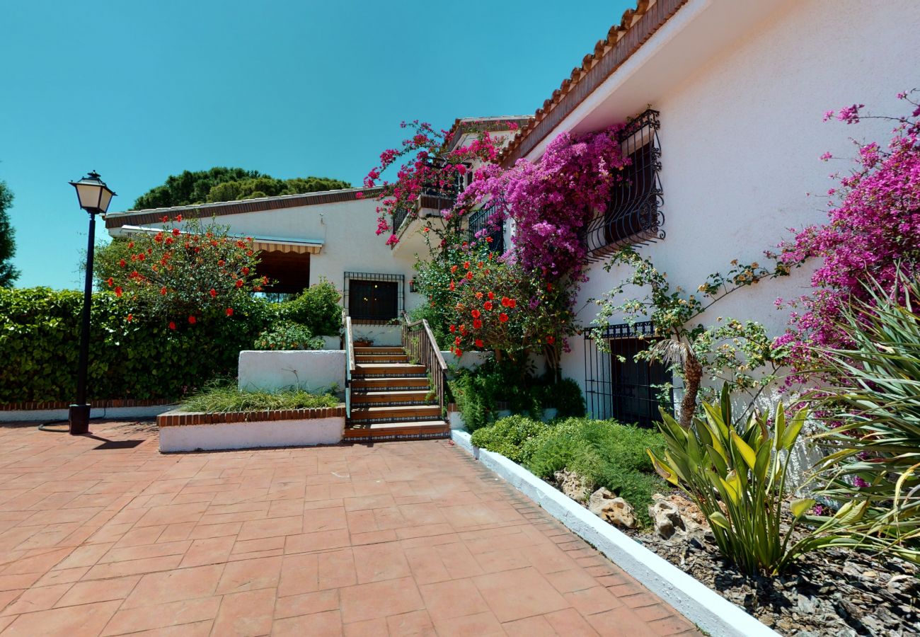 Chalet in Novelda - Family Rustic Villa