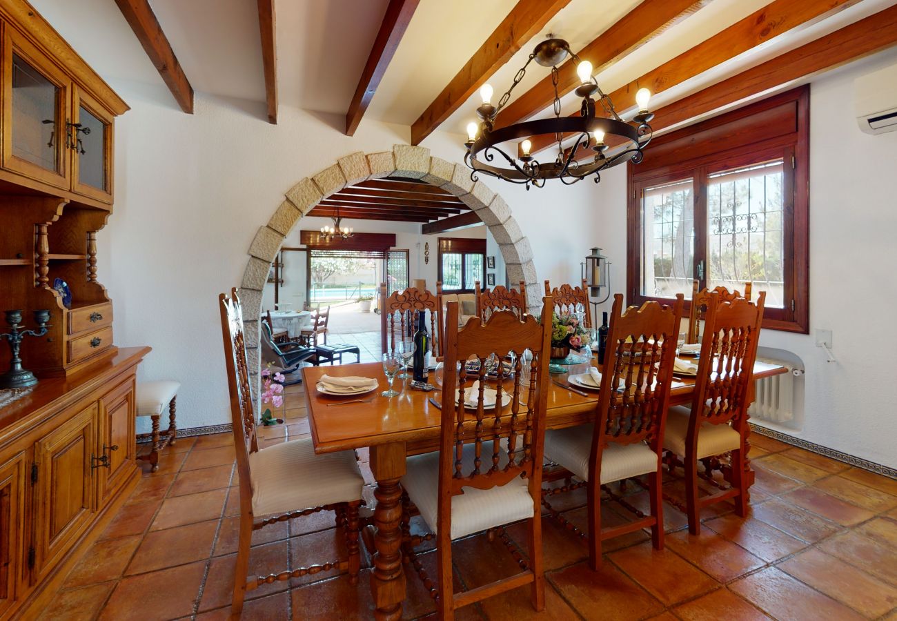 Chalet in Novelda - Family Rustic Villa