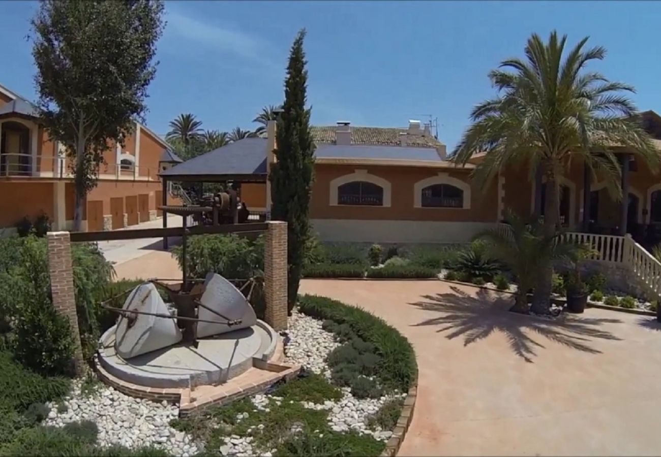 Chalet in Novelda - Family Rustic Villa