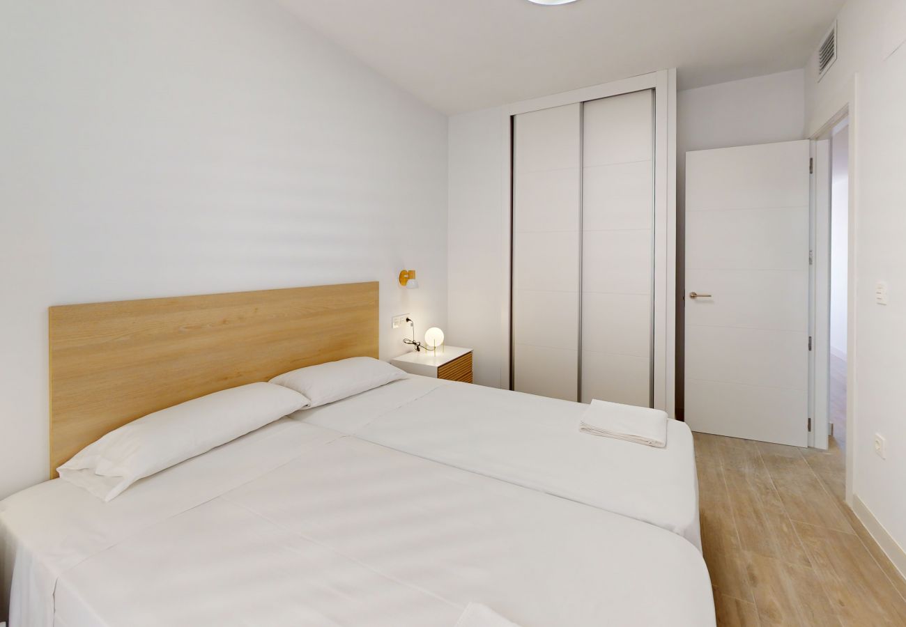 Apartment in Alicante / Alacant - Alicante Colorful Penthouse Center 5B