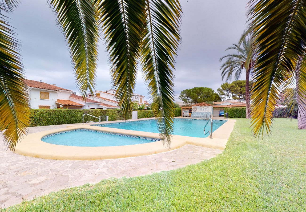 Bungalow in Denia - Sunny & Cool Denia Bungalow