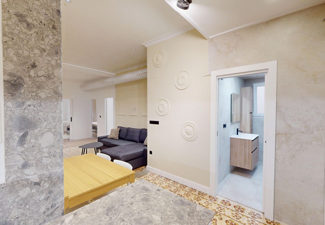 Apartment in Alicante / Alacant - Vintage Luxury City Center