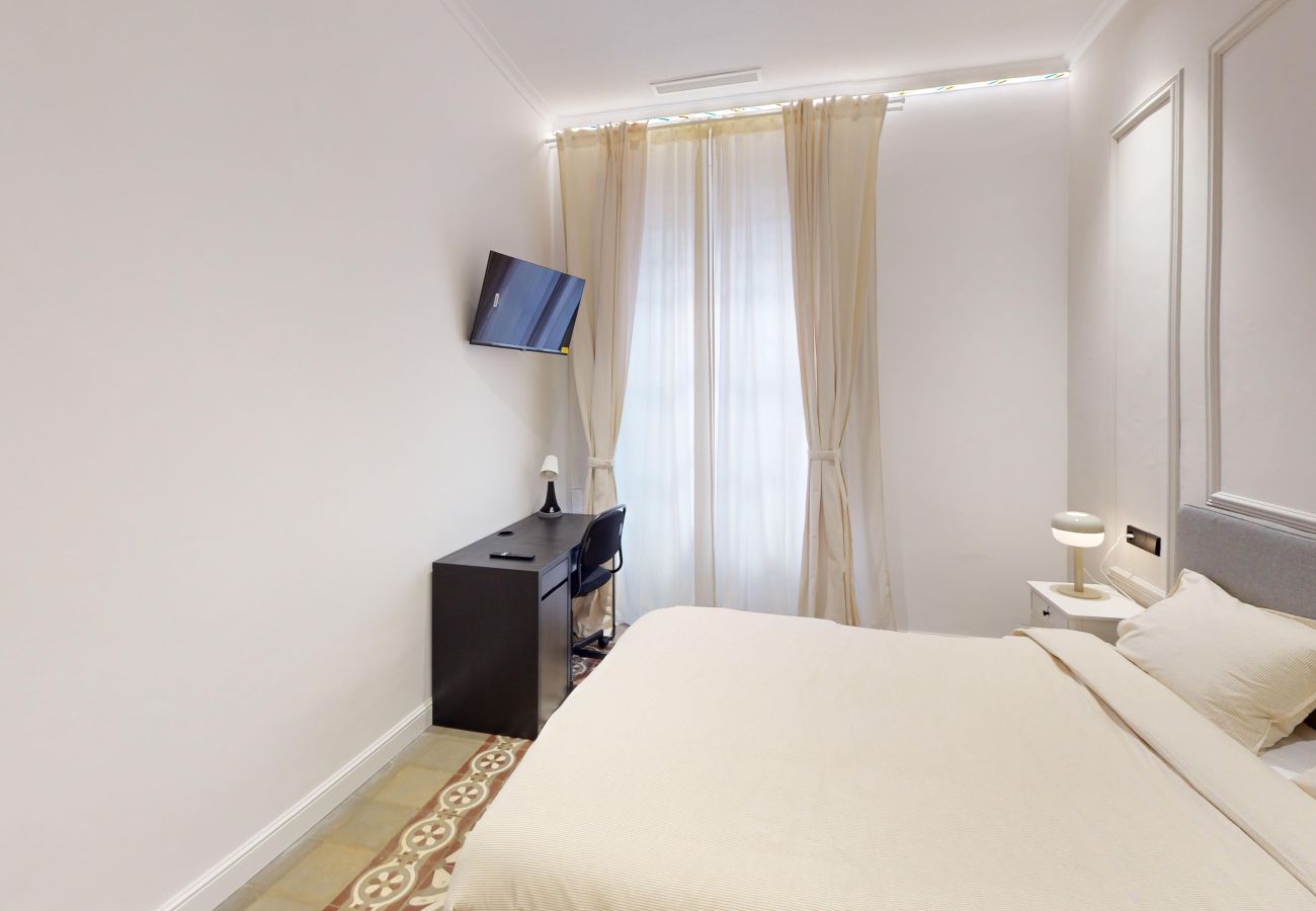 Apartment in Alicante / Alacant - Vintage Luxury City Center