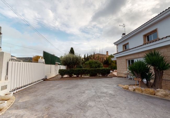 Villa in Alicante - ESPECTACULAR CHALET LICENCIA TURÍSTICA ALICANTE Villa in Alicante - ESPECTACULAR CHALET LICENCIA TURÍSTICA ALICANTE