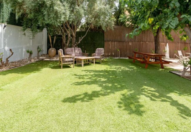 Villa in Alicante - ESPECTACULAR CHALET LICENCIA TURÍSTICA ALICANTE Villa in Alicante - ESPECTACULAR CHALET LICENCIA TURÍSTICA ALICANTE