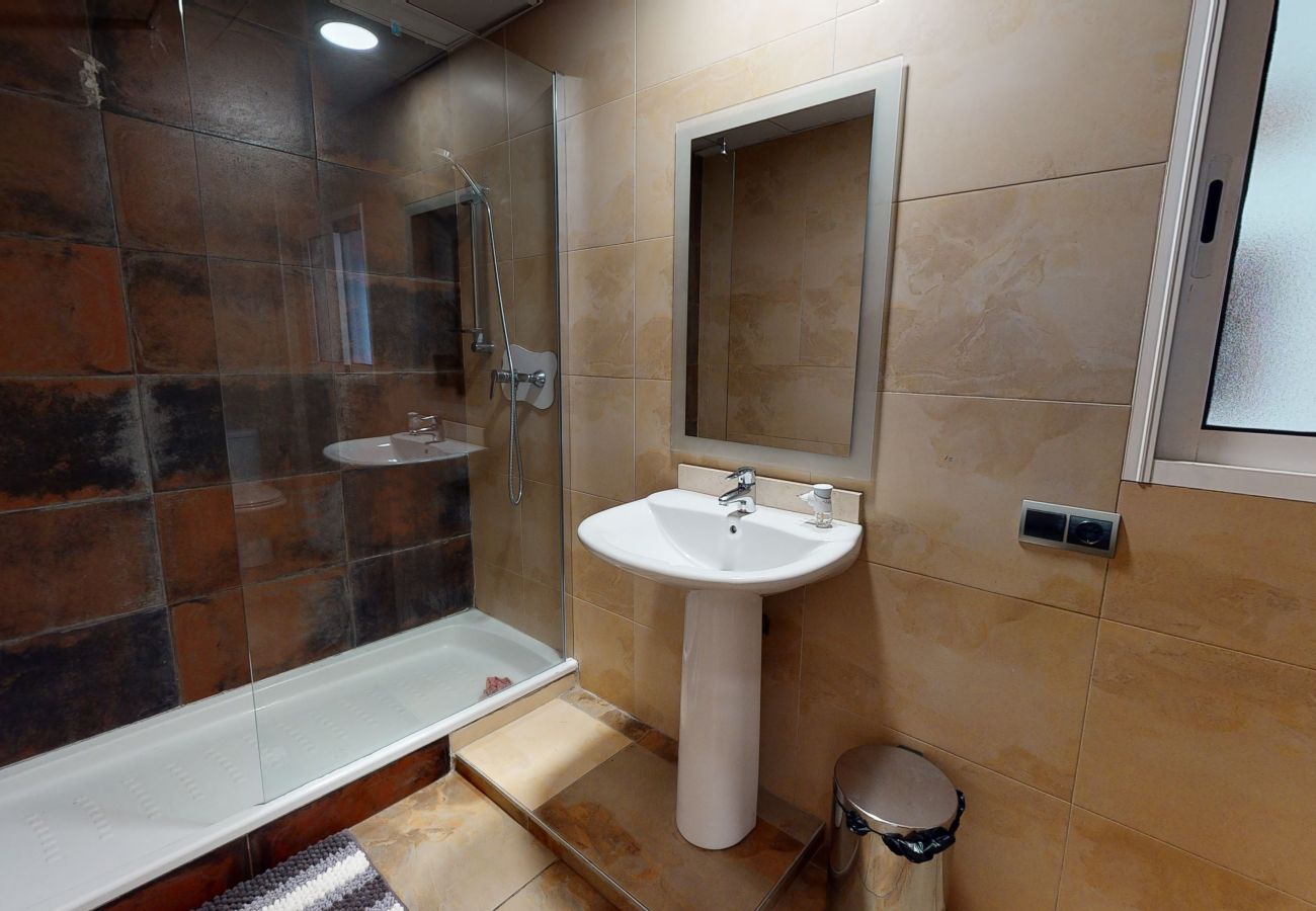 Villa in Alicante - ESPECTACULAR CHALET LICENCIA TURÍSTICA ALICANTE Villa in Alicante - ESPECTACULAR CHALET LICENCIA TURÍSTICA ALICANTE