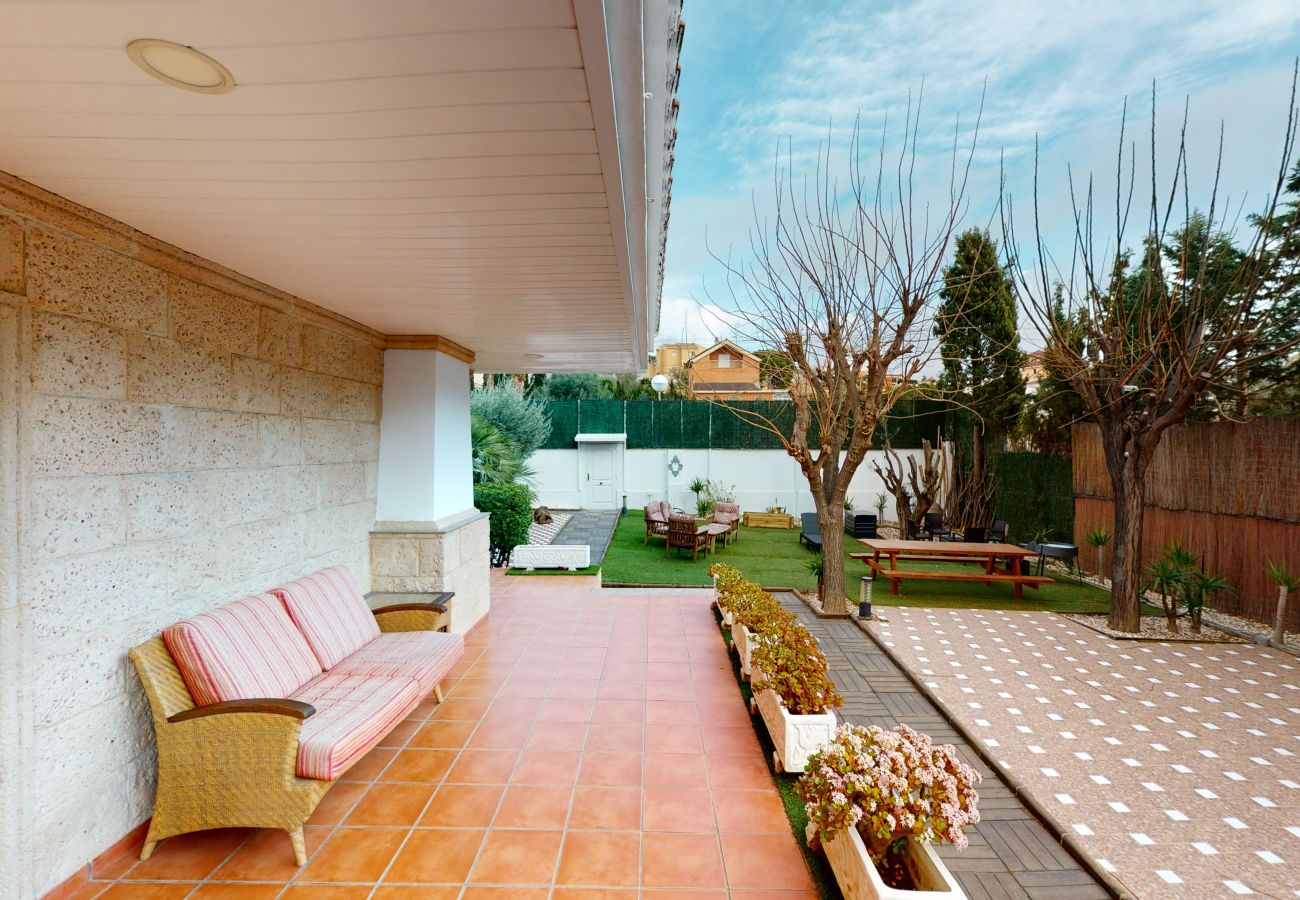 Villa in Alicante - ESPECTACULAR CHALET LICENCIA TURÍSTICA ALICANTE Villa in Alicante - ESPECTACULAR CHALET LICENCIA TURÍSTICA ALICANTE