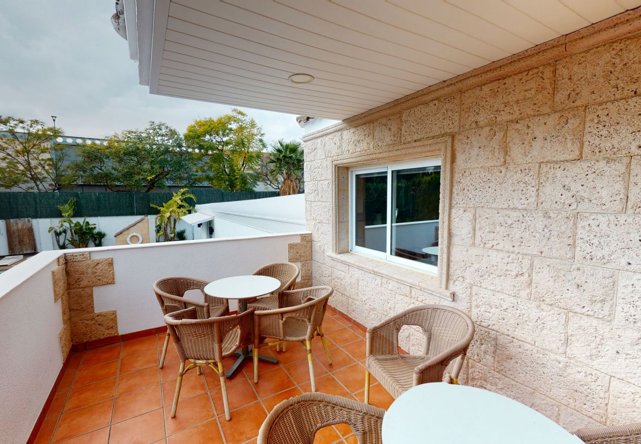 Villa in Alicante - ESPECTACULAR CHALET LICENCIA TURÍSTICA ALICANTE Villa in Alicante - ESPECTACULAR CHALET LICENCIA TURÍSTICA ALICANTE