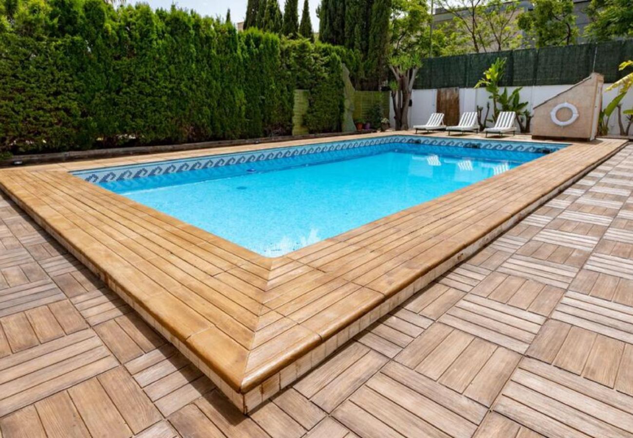 Villa in Alicante - ESPECTACULAR CHALET LICENCIA TURÍSTICA ALICANTE Villa in Alicante - ESPECTACULAR CHALET LICENCIA TURÍSTICA ALICANTE