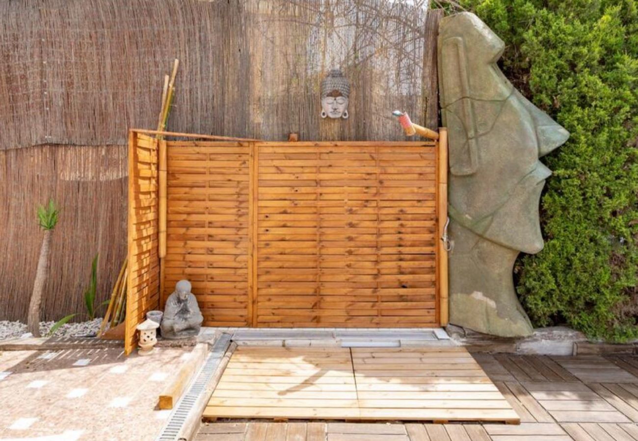 Villa in Alicante - ESPECTACULAR CHALET LICENCIA TURÍSTICA ALICANTE Villa in Alicante - ESPECTACULAR CHALET LICENCIA TURÍSTICA ALICANTE