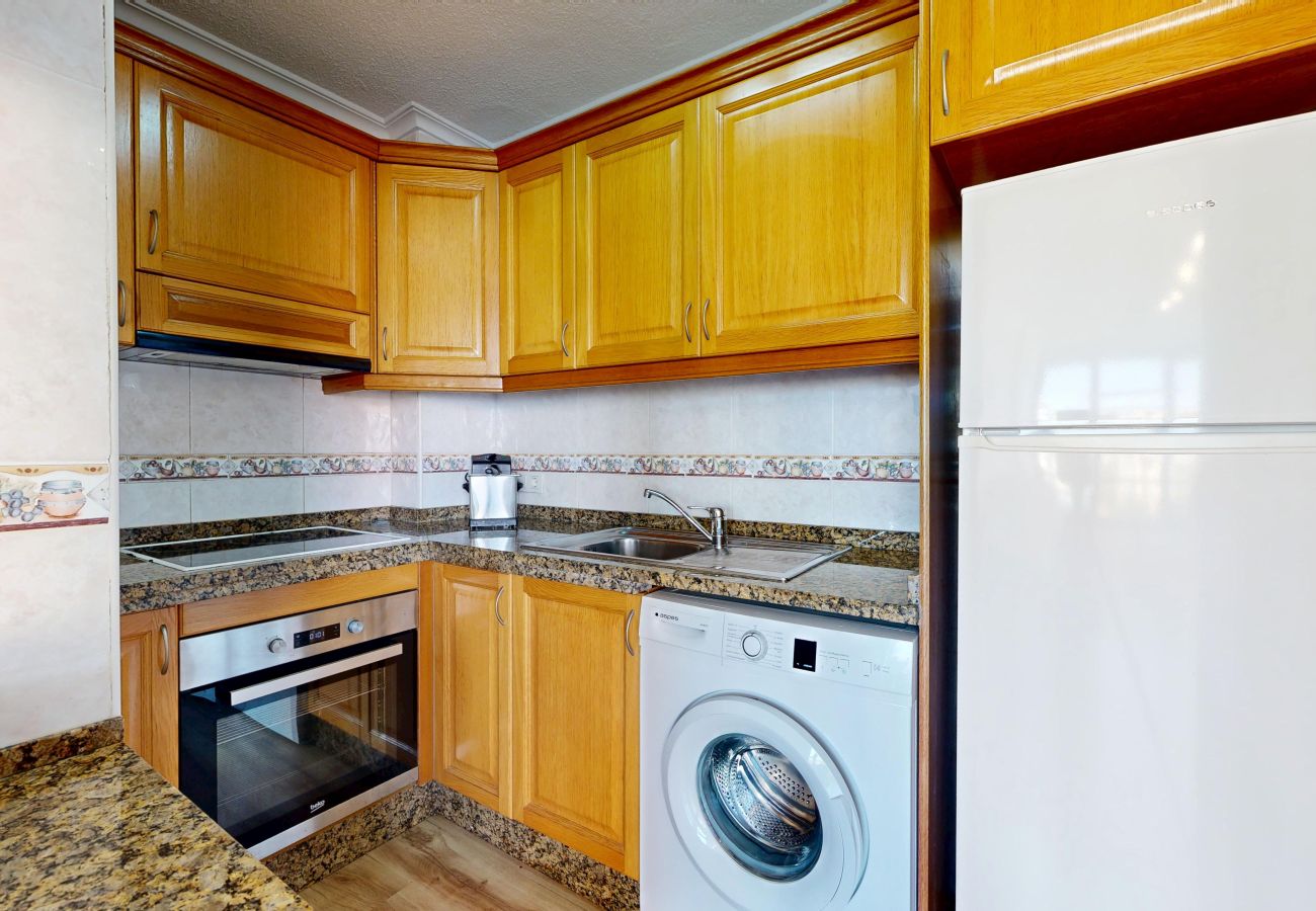 Flat in Alicante - Vivienda con vistas al mar en playa Albufereta Flat in Alicante - Vivienda con vistas al mar en playa Albufereta